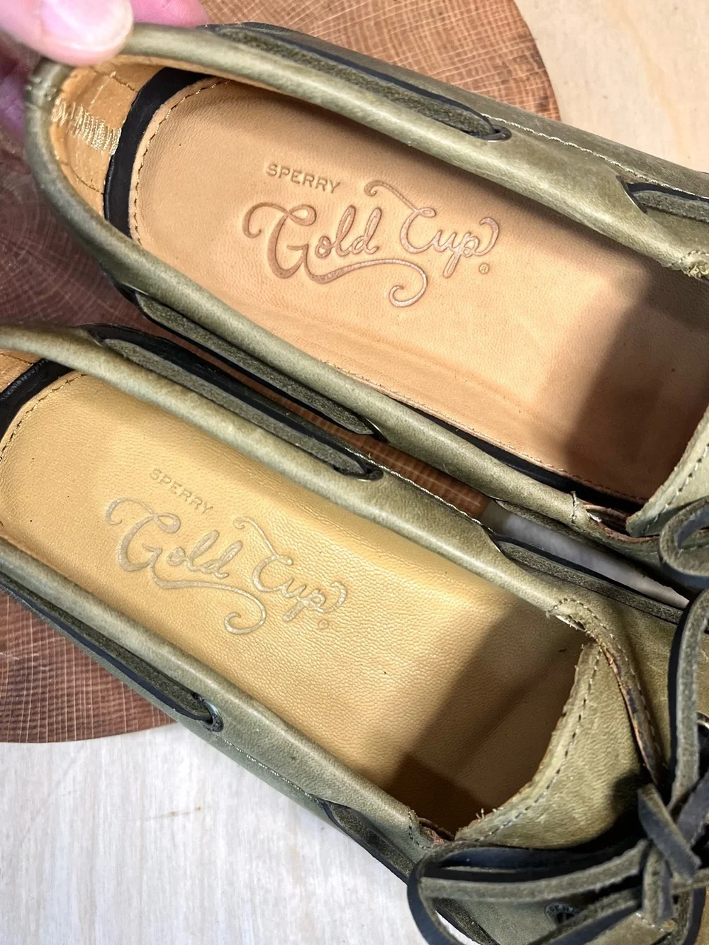 NWOT Sperry Gold Cup Burnished Olive Green Leather Boat Shoes Size 10